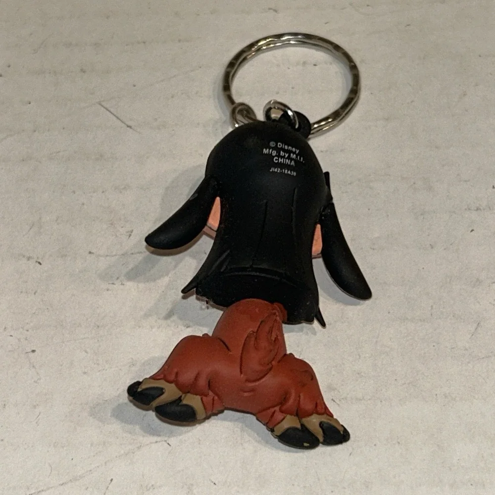 DISNEY EXCLUSIVE EMPEROR'S NEW GROOVE KEYRING SERIES 15 KEY CHAIN Kuzco Llama A1